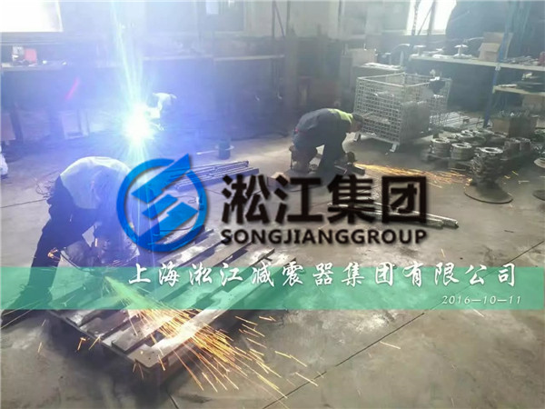 不銹鋼波紋補償器生產現(xiàn)場【忙的不亦樂乎】