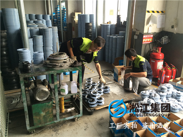 無塔變頻*水橡膠接頭：我*天然橡膠發(fā)展現(xiàn)狀